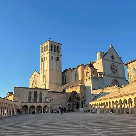 La Terrazza Del Subasio 2*